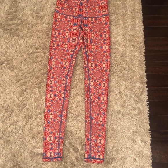 **SOLD** Wolven Threads - Picture 3 of 5